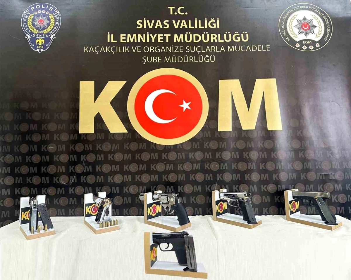 Sivas’ta Kaçak Tabanca Operasyonu: 6 Tabanca Ele Geçirildi